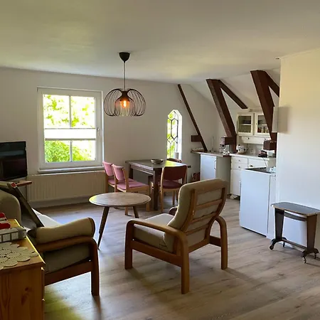 Moderswarft Daire *