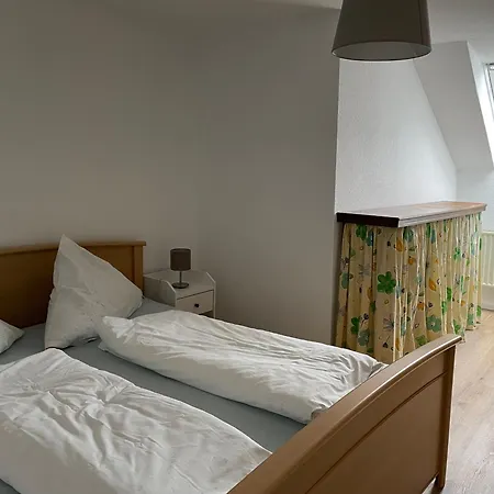 Moderswarft Daire *